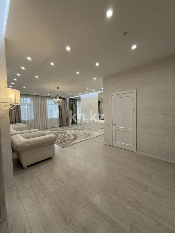Продажа 3-комнатной квартиры, 128 м² в Караганде