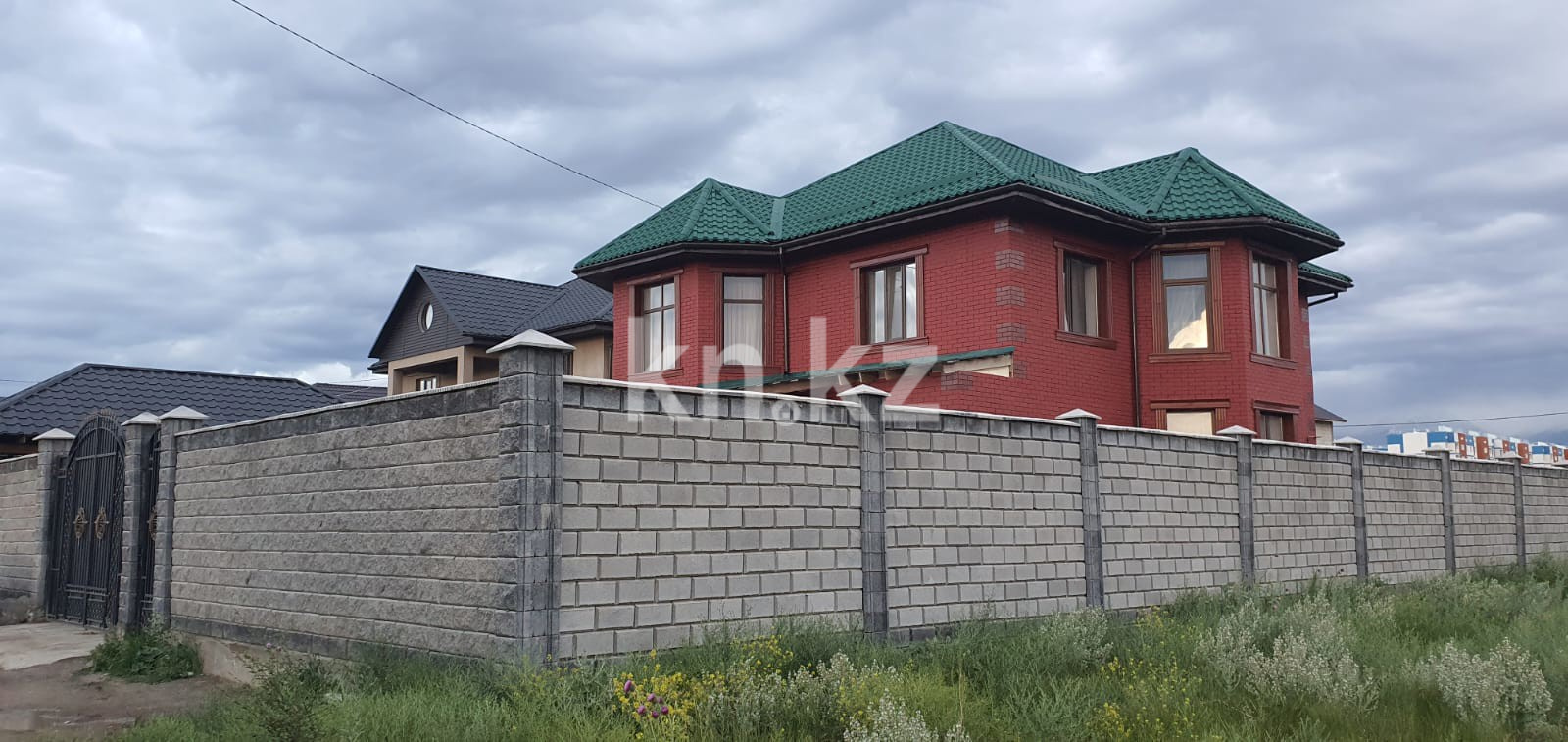 Продажа 8-комнатного дома, 250 м² в Алматы - фото 2