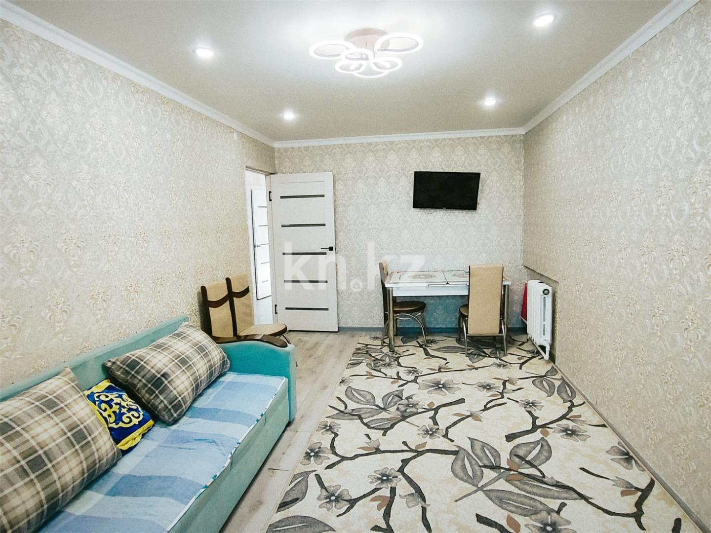 Продажа 3-комнатной квартиры, 61 м², мкр-н 14 в Караганде - фото 2