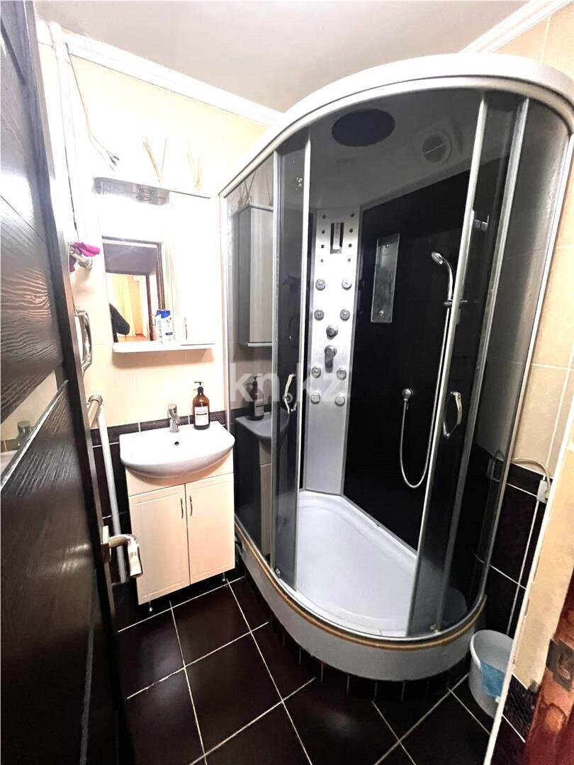 Продажа 3-комнатной квартиры, 67 м² в Караганде - фото 8