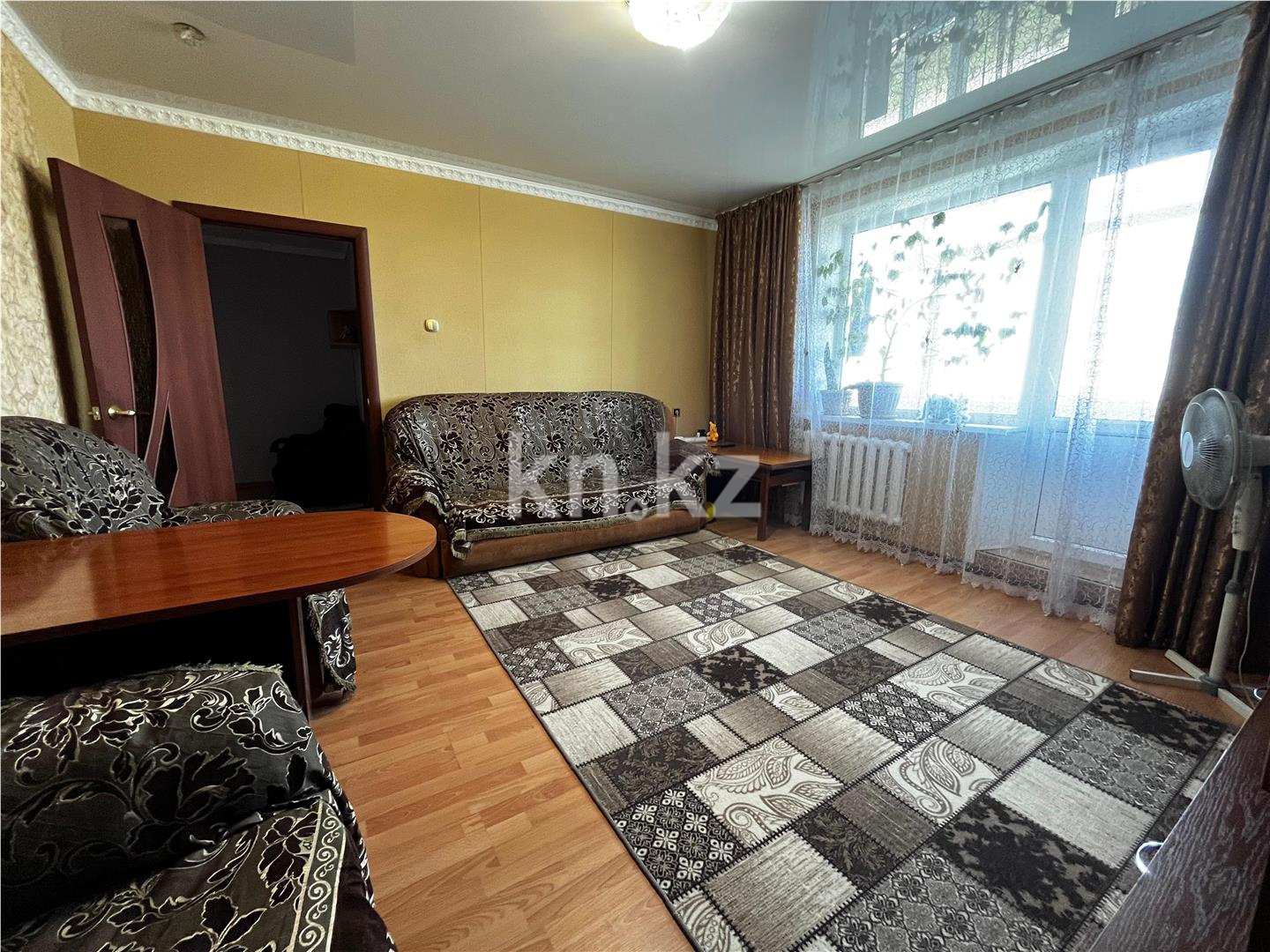 Продажа 4-комнатной квартиры, 76 м², мкр-н Голубые Пруды, дом  6 в Караганде - фото 2