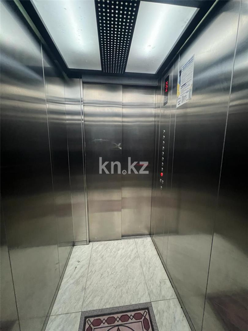 Продажа 3-комнатной квартиры, 94 м², ул. Сатыбалдина, дом  30 в Караганде - фото 25