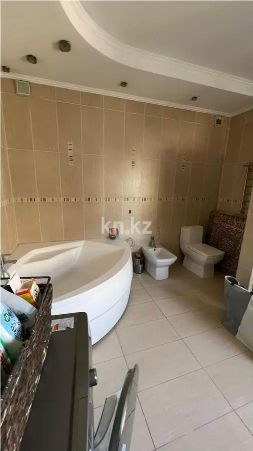 Продажа 3-комнатной квартиры, 125 м², ул. Сатпаева, дом  30а в Алматы - фото 3