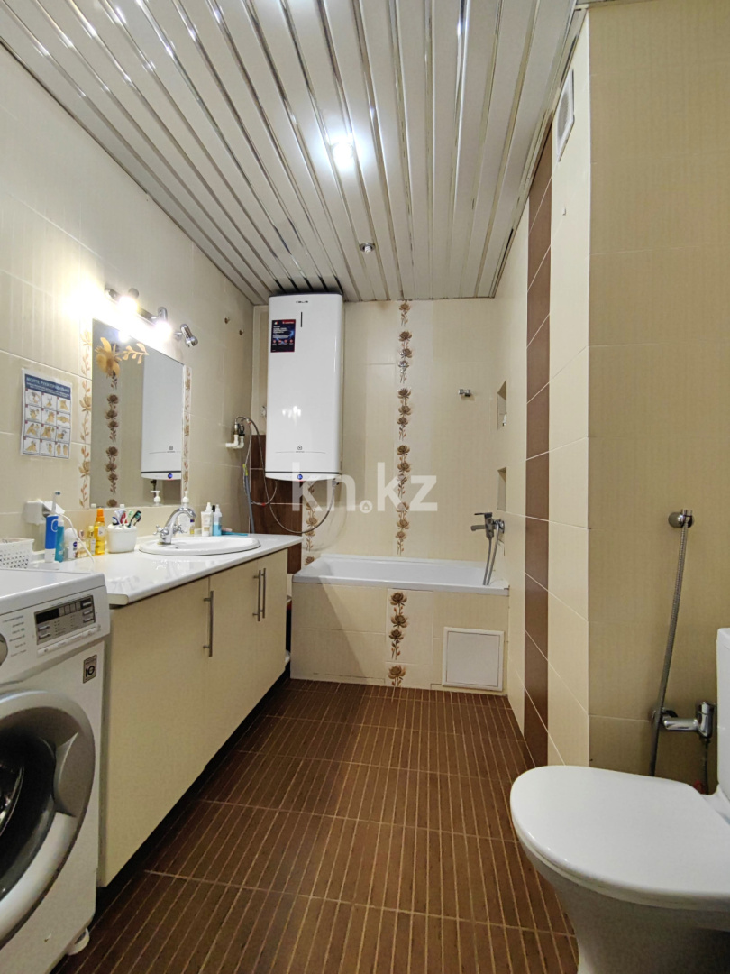 Продажа 4-комнатной квартиры, 122 м², пр. Республики, дом  40 в Караганде - фото 21