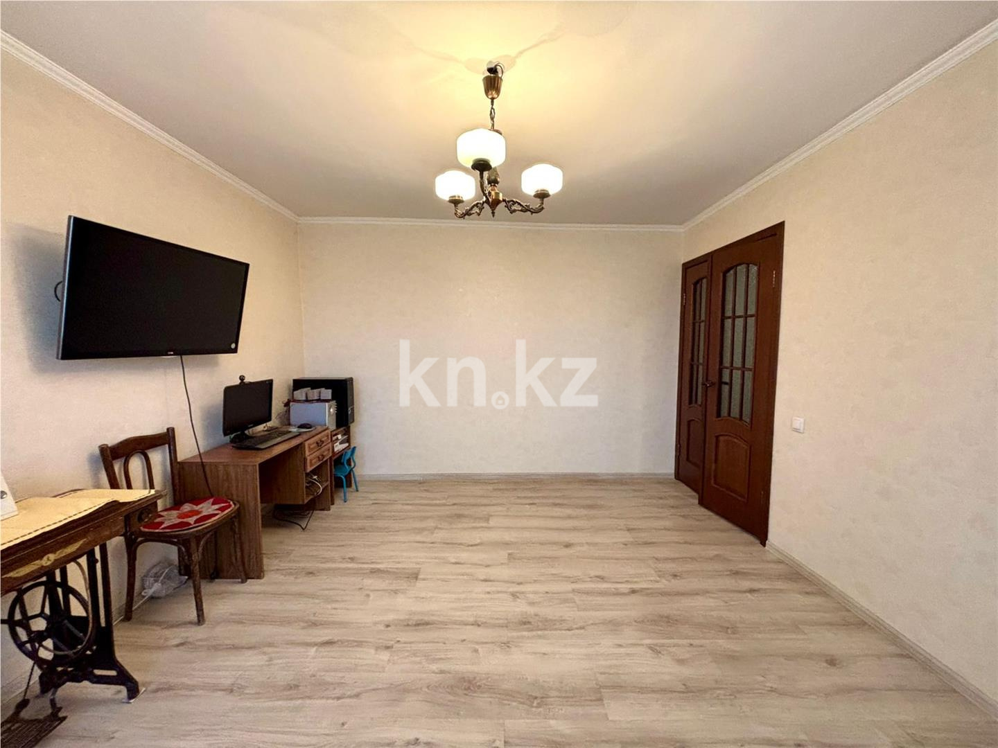 Продажа 2-комнатной квартиры, 51 м², ул. Аманжолова в Караганде - фото 3