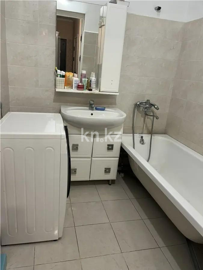 Продажа 2-комнатной квартиры, 62.4 м² в Алматы - фото 2