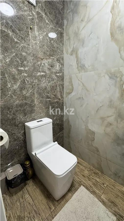 Продажа 2-комнатной квартиры, 65 м², ул. Есенова, дом  160/3 в Алматы - фото 5