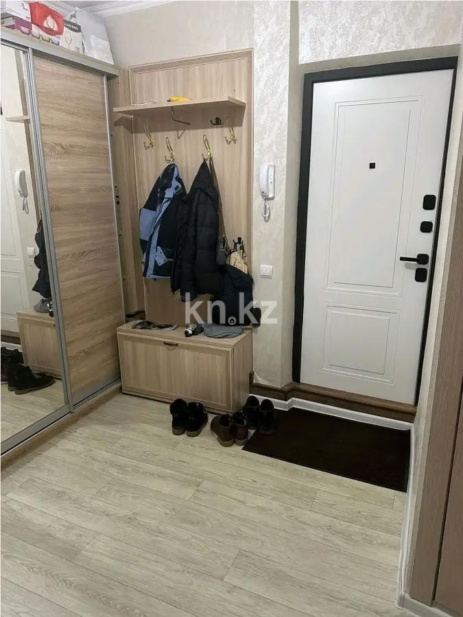Продажа 3-комнатной квартиры, 66 м², мкр-н Восток-2, дом  14 в Караганде - фото 7