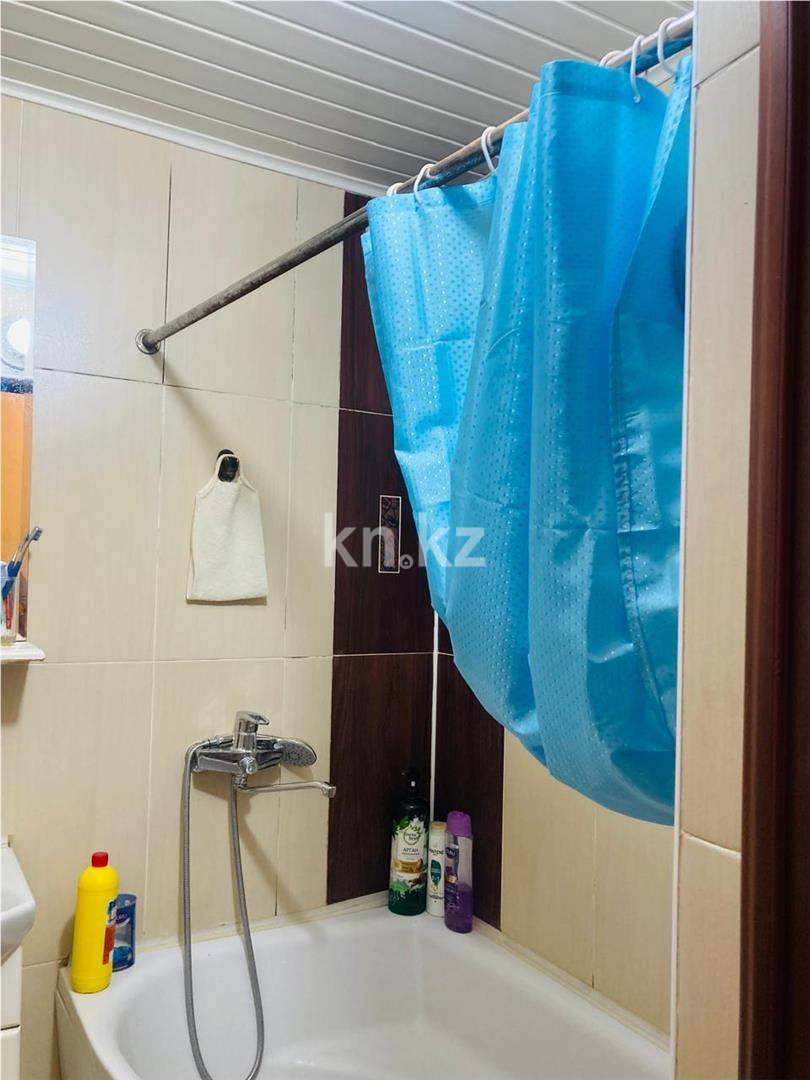 Продажа 4-комнатной квартиры, 83 м², ул. Муканова в Караганде - фото 15