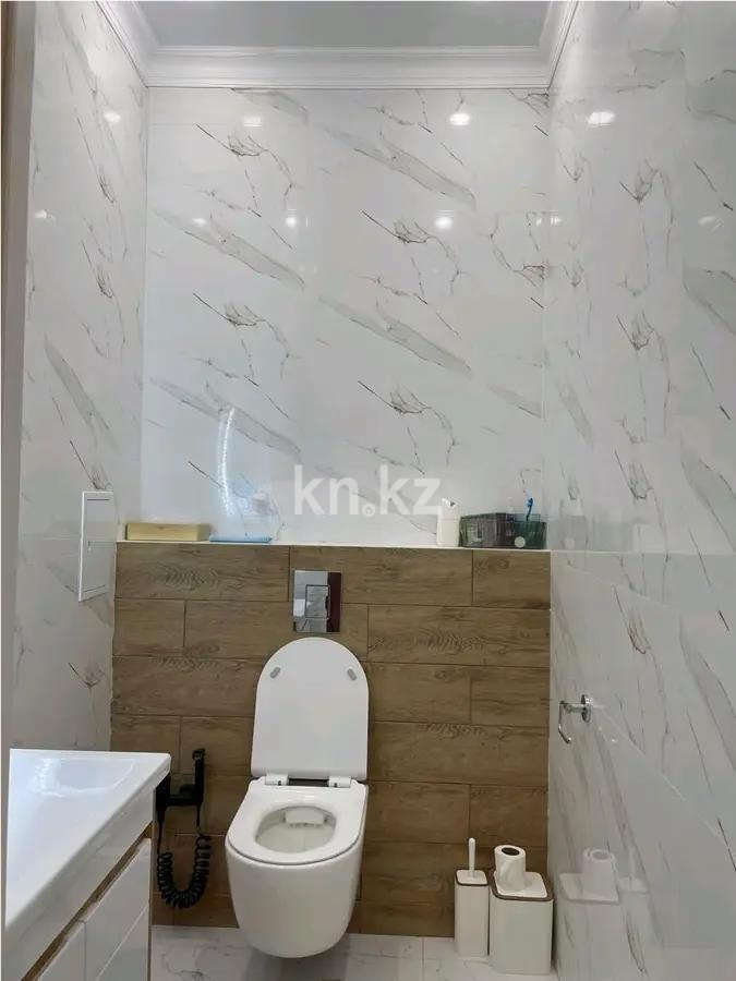 Продажа 4-комнатной квартиры, 136 м², ул. Мухамедханова, дом  12/3 в Астане - фото 9