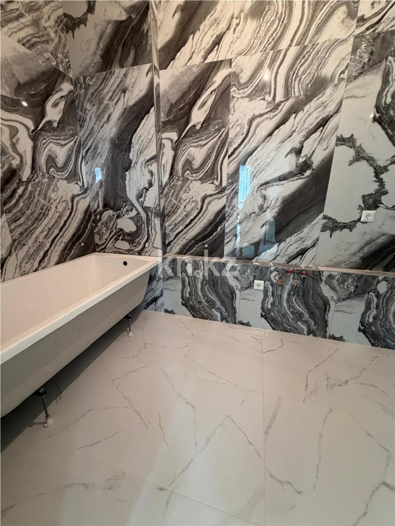 Продажа 4-комнатной квартиры, 107 м² в Астане - фото 8