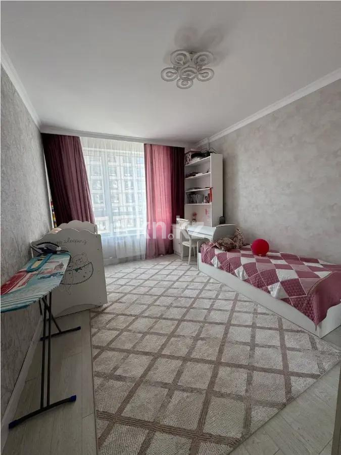 Продажа 3-комнатной квартиры, 90 м², пр. Аль-Фараби, дом  11 в Астане - фото 3