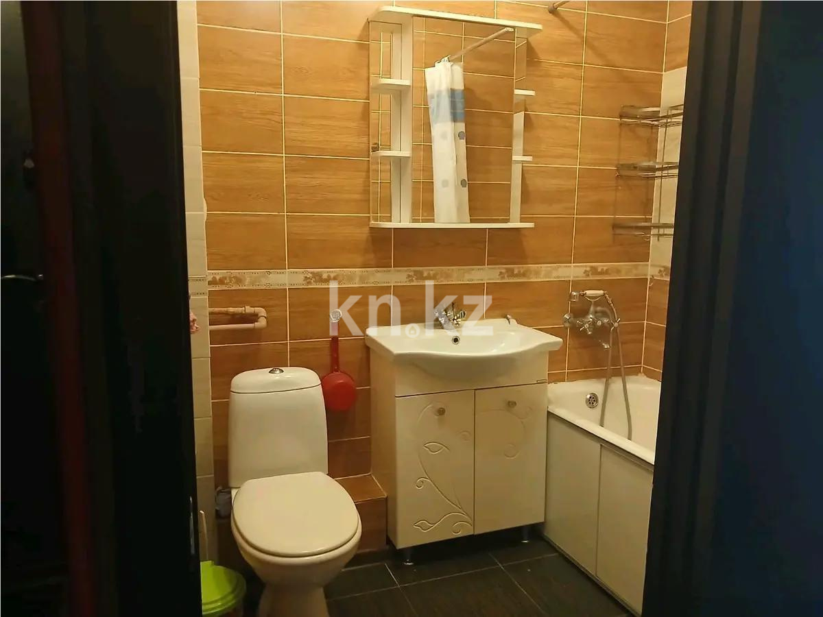 Продажа 3-комнатной квартиры, 59.2 м² в Алматы - фото 4