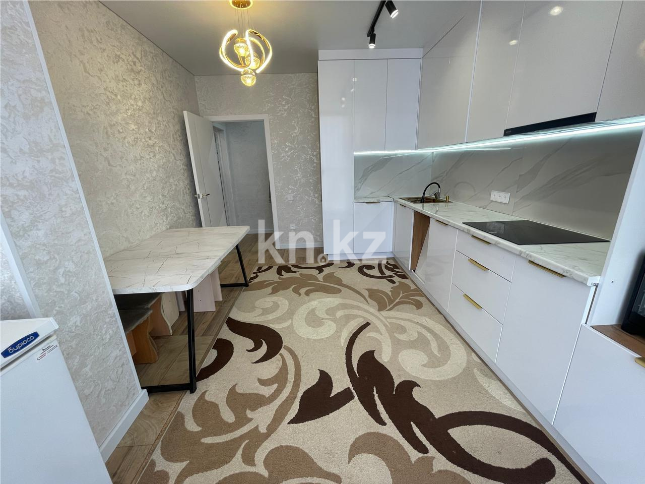 Продажа 2-комнатной квартиры, 63 м², ул. Муканова в Караганде - фото 9