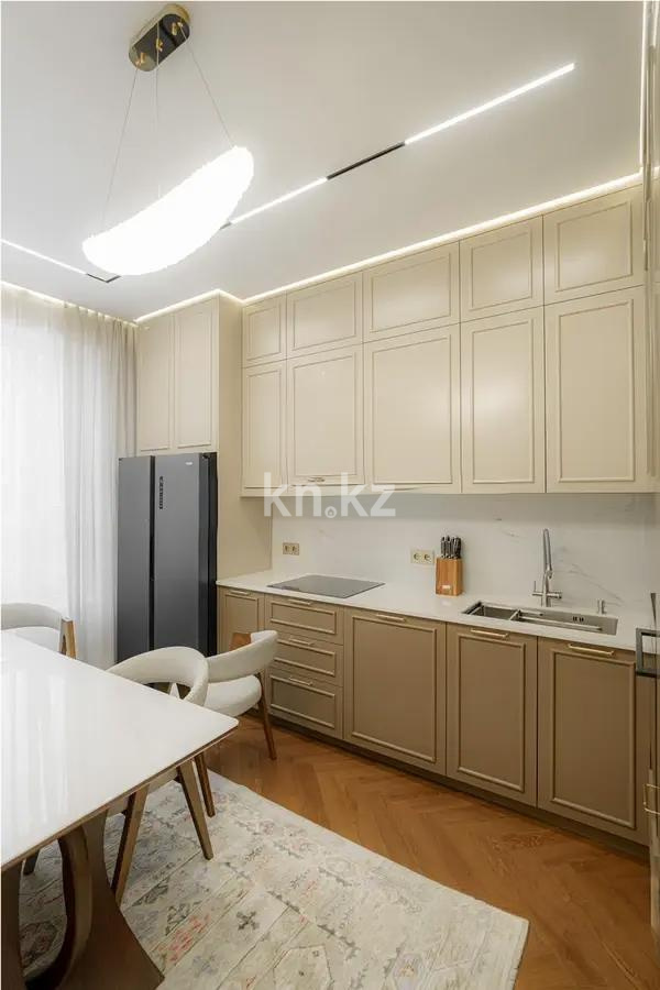 Продажа 4-комнатной квартиры, 120 м² в Алматы