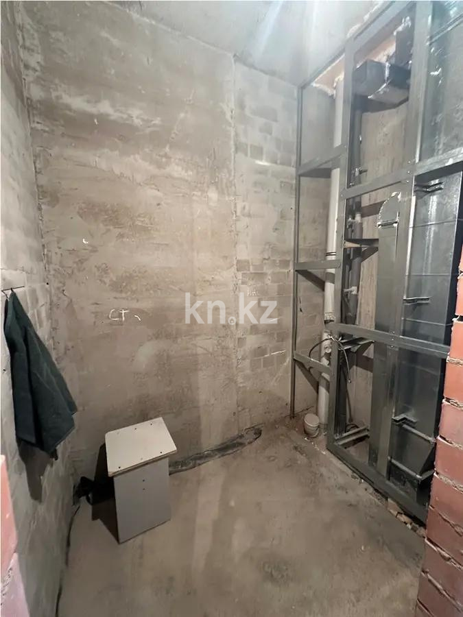 Продажа 2-комнатной квартиры, 67.5 м², пр. Тауелсыздык, дом  25 в Астане - фото 4