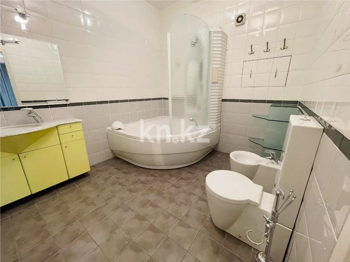 Продажа 4-комнатной квартиры, 204 м² в Алматы - фото 4