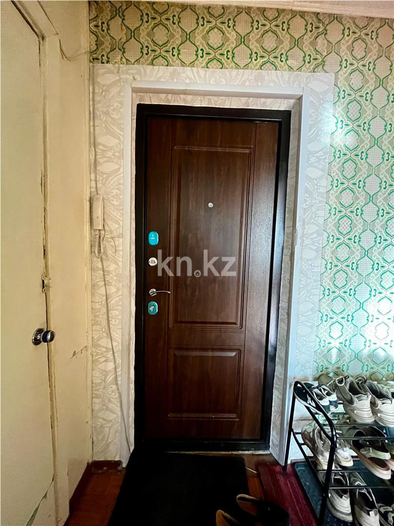 Продажа 3-комнатной квартиры, 61 м², 16-й мкр., дом  49 в Караганде - фото 11