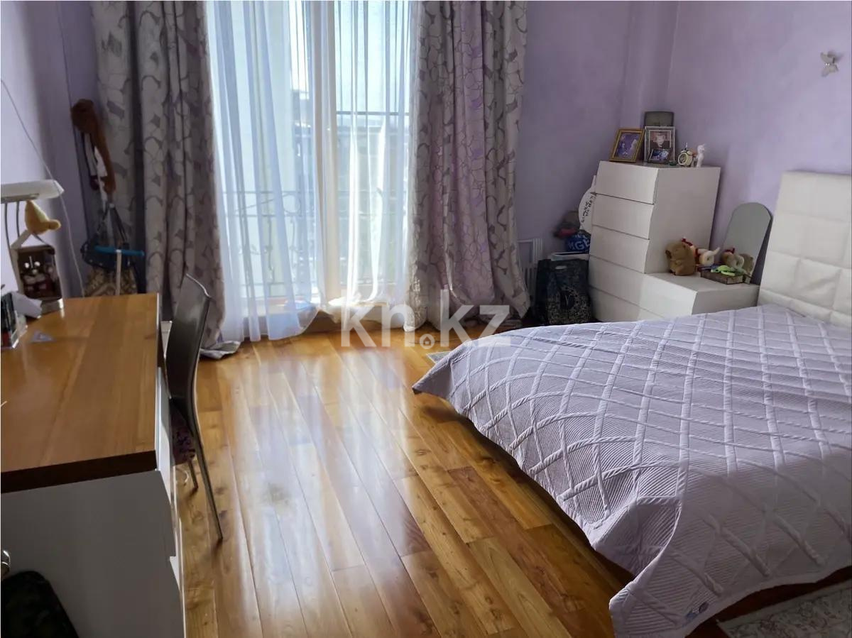 Продажа 4-комнатной квартиры, 158 м², пр. Назарбаева, дом  301 в Алматы - фото 3