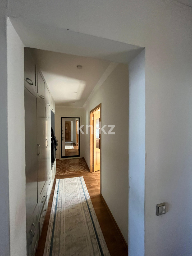 Продажа 4-комнатной квартиры, 81.3 м², мкр. Степной-1, дом  5/49 в Караганде