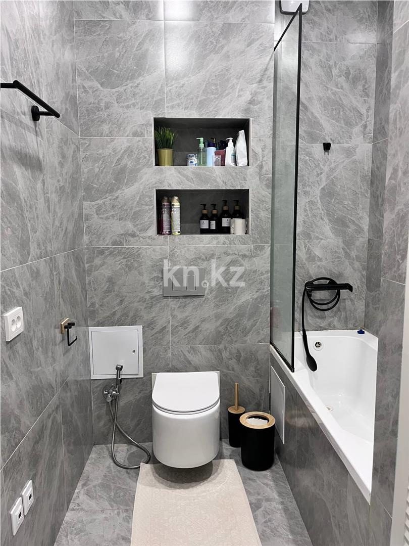 Продажа 3-комнатной квартиры, 85 м², 137 учетный квартал в Караганде - фото 23