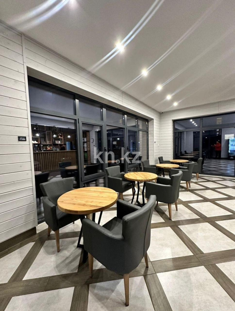 Продажа , 450 м², ул. Тауке хана в Алматы - фото 2