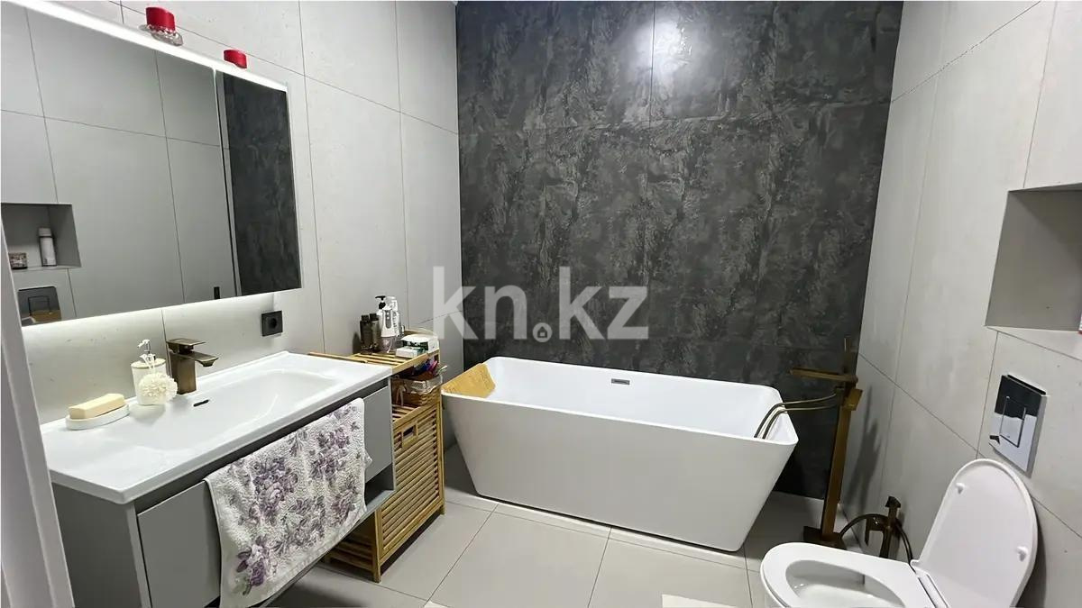 Продажа 3-комнатной квартиры, 167.9 м², ул. Желтоксан, дом  2 в Астане - фото 6