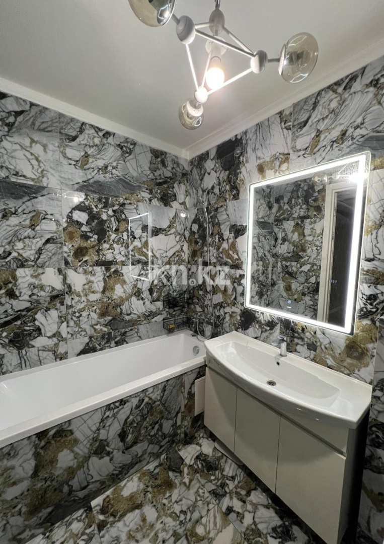 Продажа 3-комнатной квартиры, 59 м², ул. Жамбыла в Алматы - фото 15