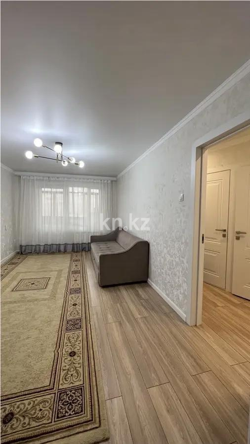 Продажа 2-комнатной квартиры, 45 м², мкр. Аксай-2, дом  24 в Алматы