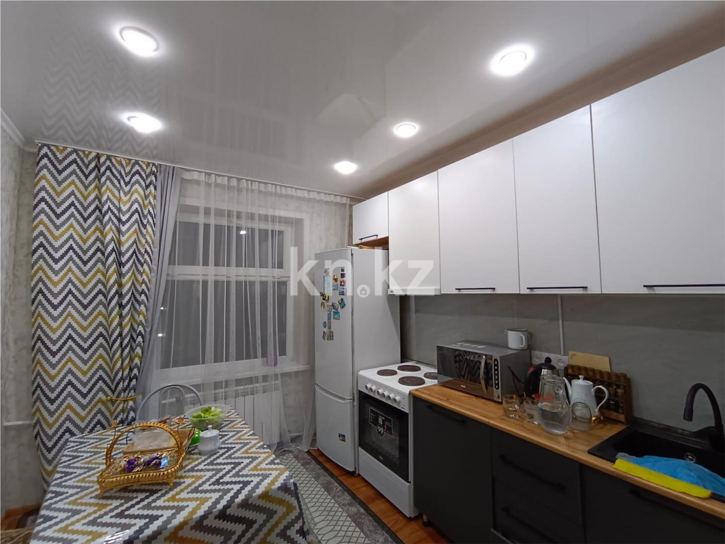 Продажа 4-комнатной квартиры, 77 м², мкр-н 22 в Караганде - фото 10