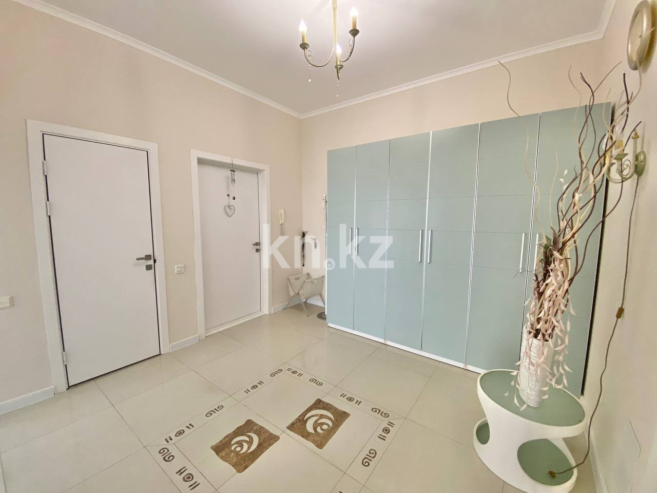 Продажа 4-комнатной квартиры, 130 м² в Астане - фото 19