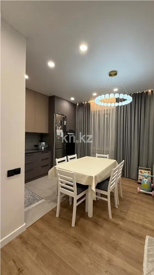 Продажа 2-комнатной квартиры, 72 м², ул. Кабанбай батыра, дом  252 в Алматы - фото 3