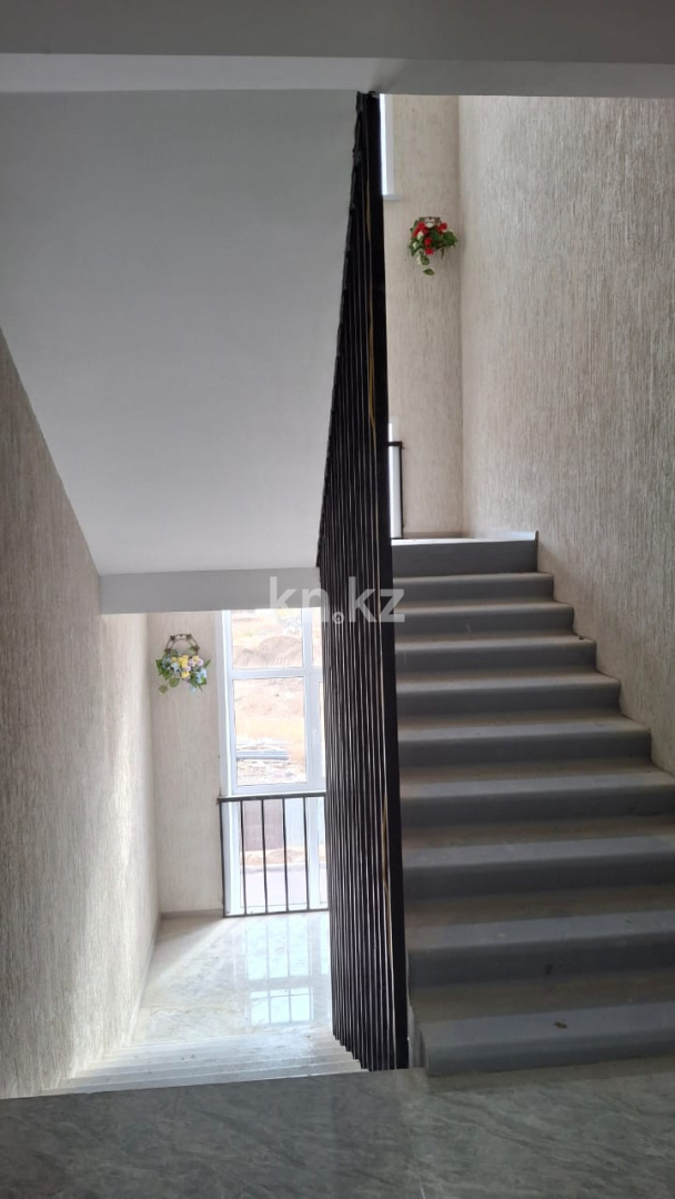 Продажа 1-комнатной квартиры, 55.6 м², ул. Жумагалиева в Уральске - фото 9