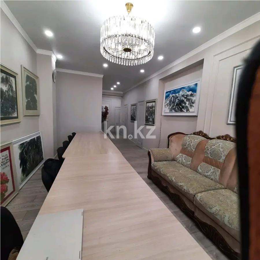 Продажа 3-комнатной квартиры, 96.2 м², пр. Абая, дом  164 в Алматы - фото 2