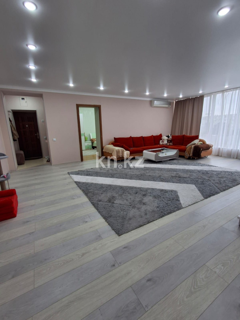 Продажа 4-комнатной квартиры, 98.4 м² в Актау - фото 3