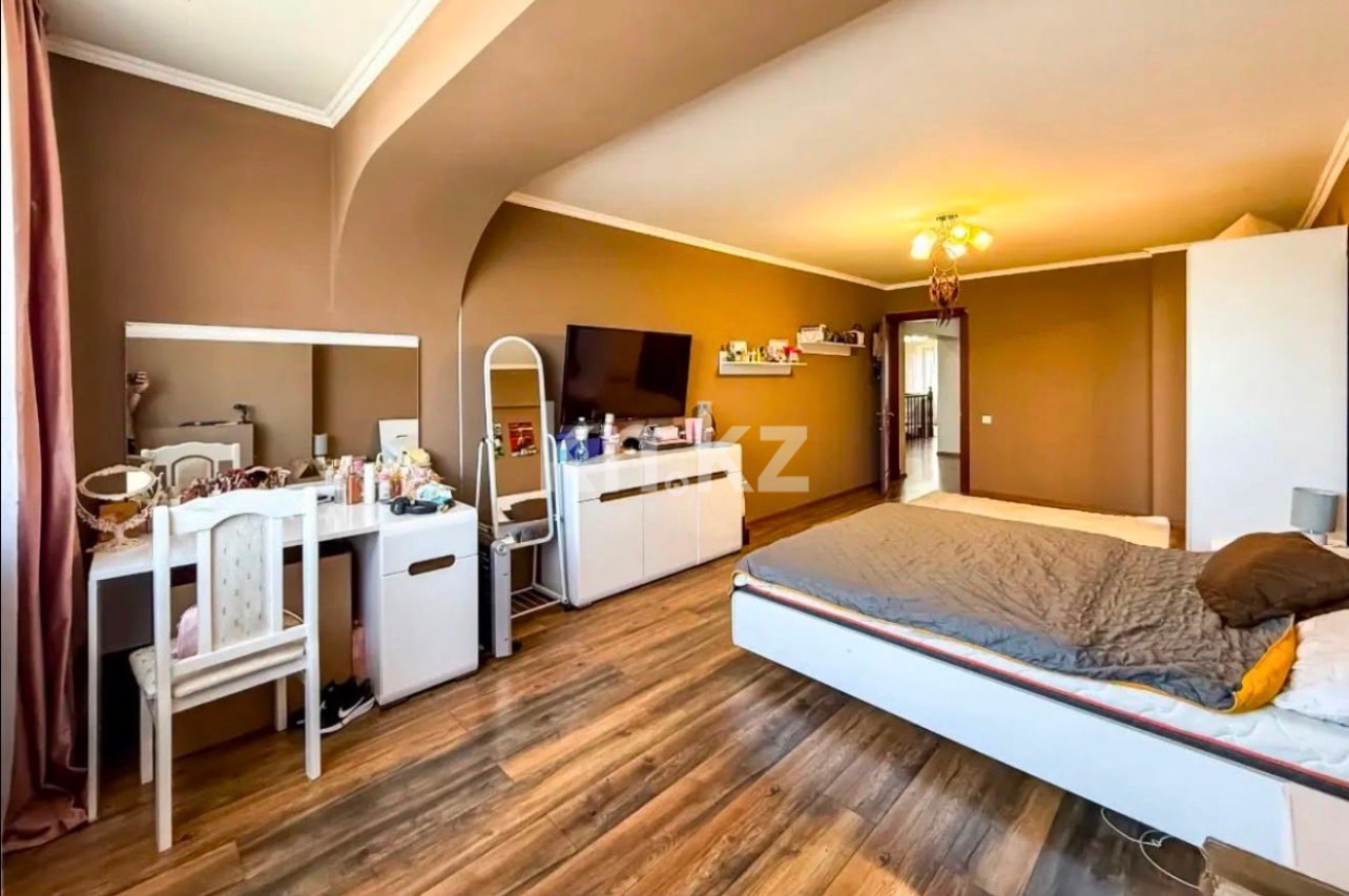 Продажа 7-комнатной квартиры, 270 м² в Алматы - фото 9