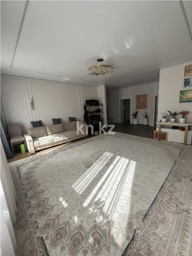 Продажа 4-комнатной квартиры, 140 м² в Астане