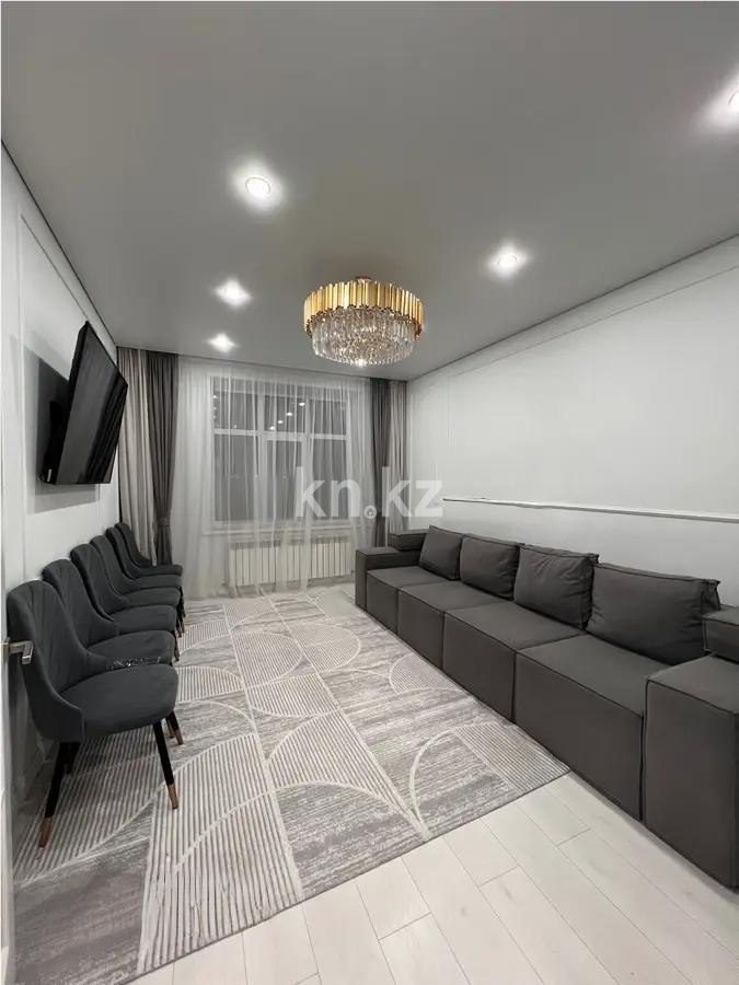 Продажа 3-комнатной квартиры, 87 м², мкр-н Степной-3, дом  1/4 в Караганде