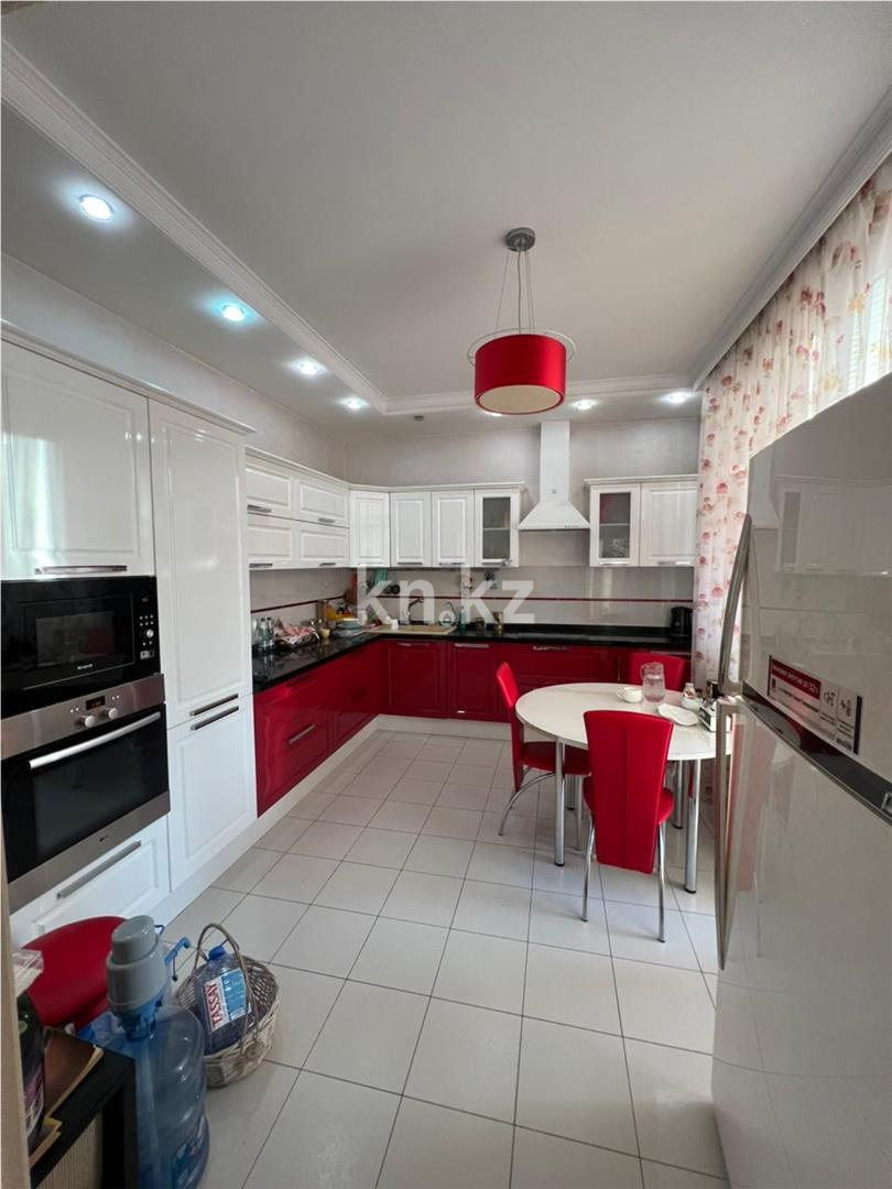 Продажа 4-комнатной квартиры, 188 м² в Караганде - фото 10