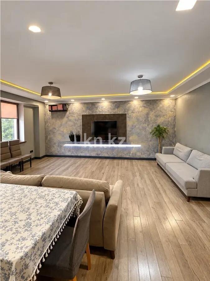 Продажа 2-комнатной квартиры, 93 м² в Алматы