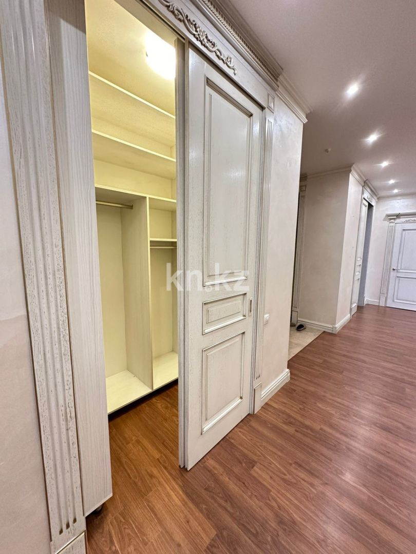 Продажа 4-комнатной квартиры, 300 м² в Астане - фото 17