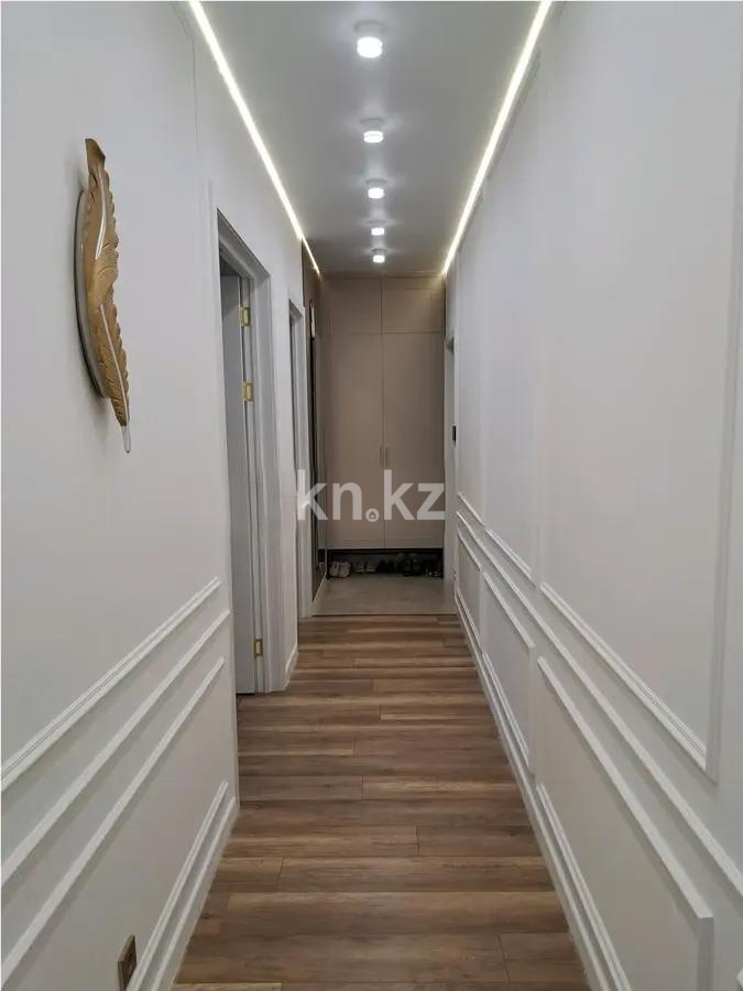 Продажа 2-комнатной квартиры, 65 м², ул. Байтурсынова, дом  30 в Астане - фото 5