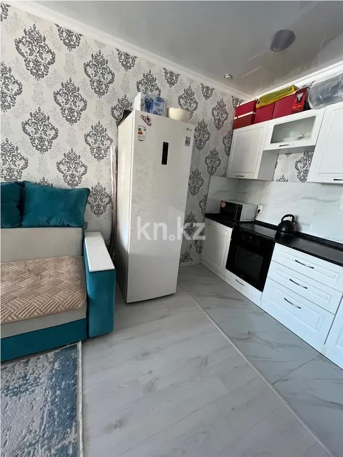 Продажа 1-комнатной квартиры, 38 м², ул. Нажимеденова, дом  37 в Астане - фото 2