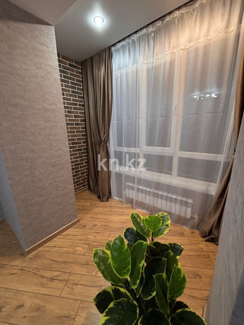 Продажа 1-комнатной квартиры, 48.6 м² в Уральске - фото 2