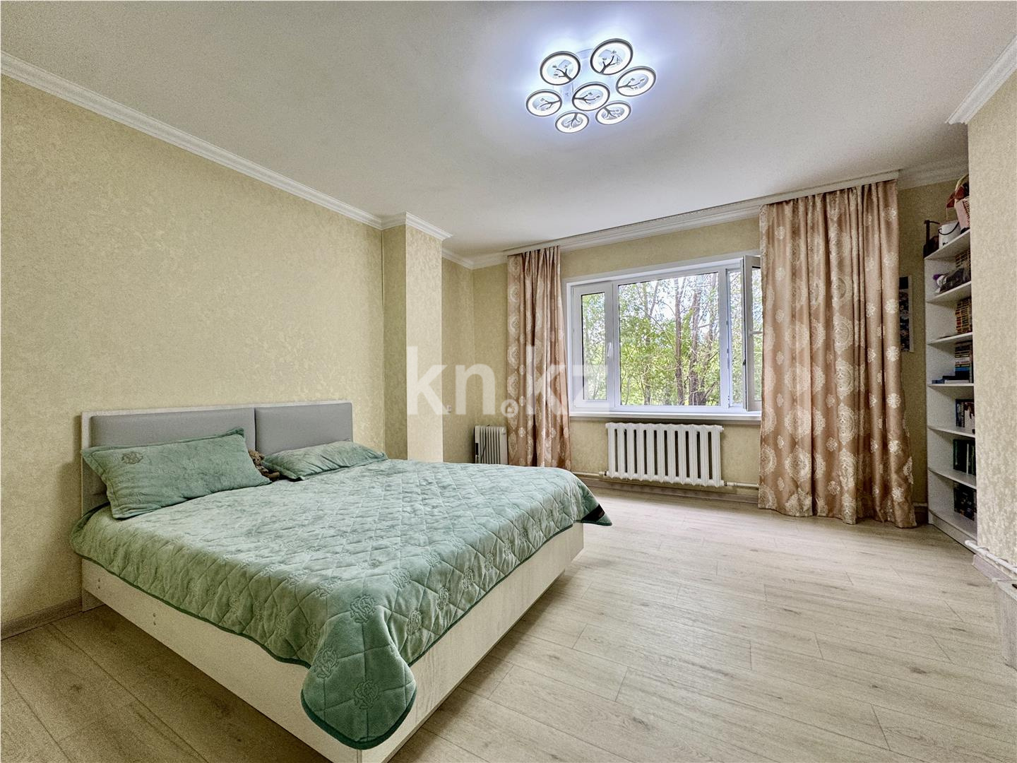 Продажа 1-комнатной квартиры, 48 м², пр. Шахтеров, дом  31б в Караганде