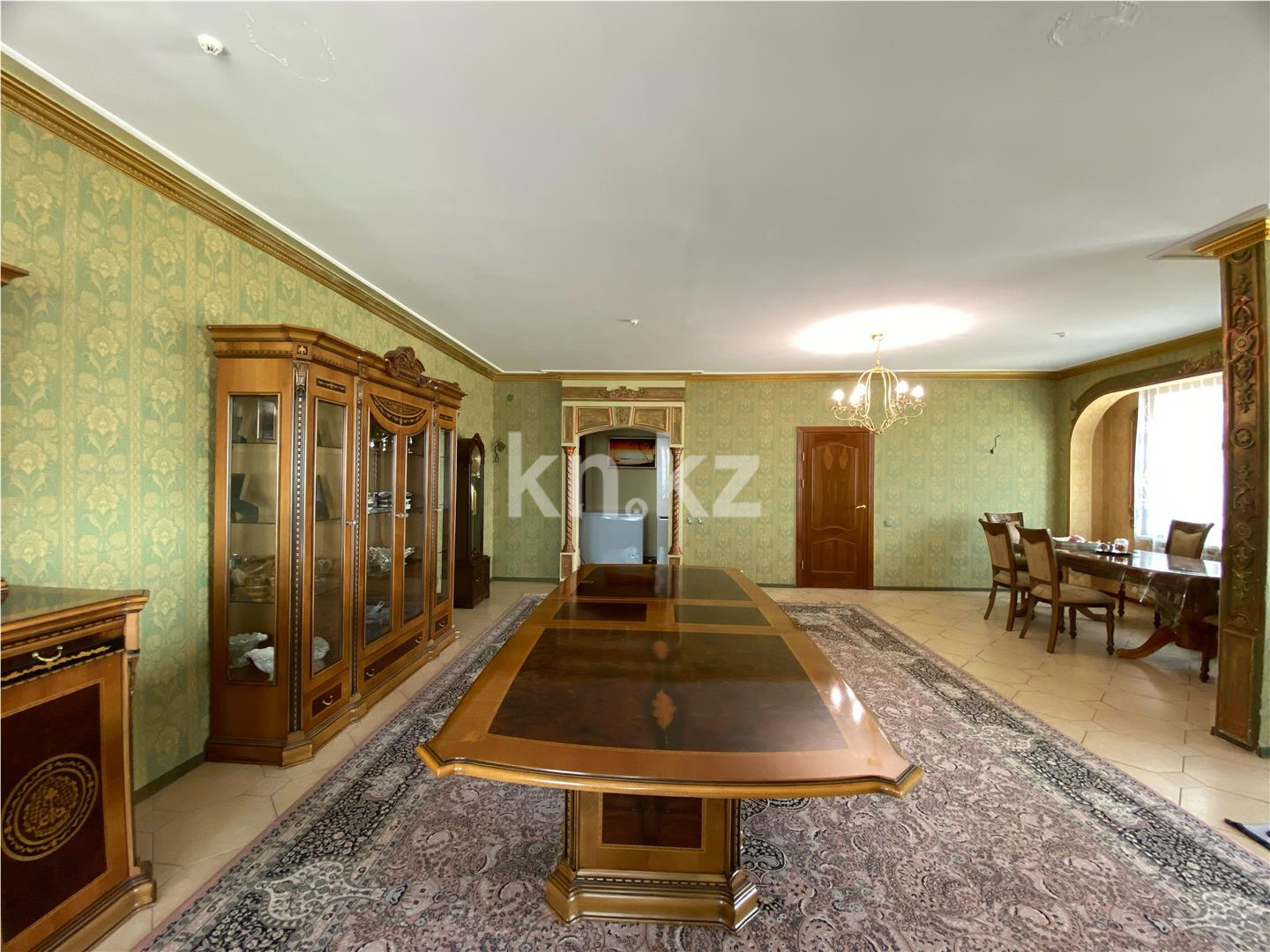 Продажа 6-комнатной квартиры, 340.4 м², пр. Кабанбай батыра в Астане - фото 2