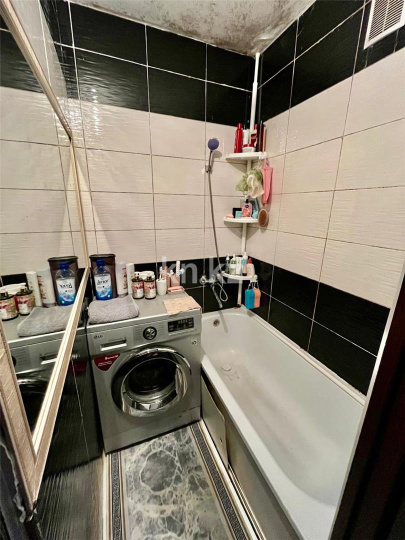 Продажа 3-комнатной квартиры, 67 м², 15-й мкр. в Караганде - фото 9