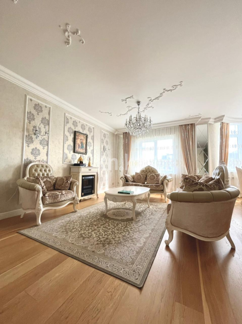 Продажа 3-комнатной квартиры, 162.8 м² в Астане