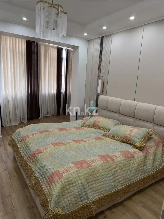 Продажа 4-комнатной квартиры, 129.9 м² в Алматы - фото 2