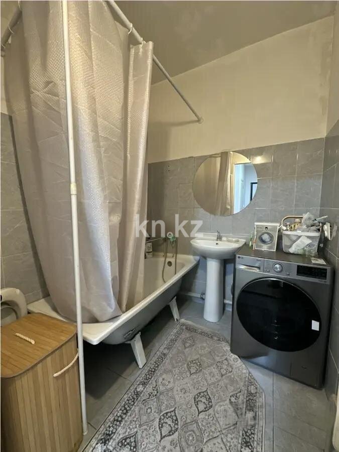 Продажа 2-комнатной квартиры, 64 м² в Алматы - фото 4